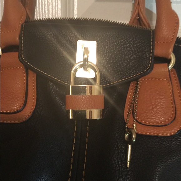 Purse - Picture 4 of 5